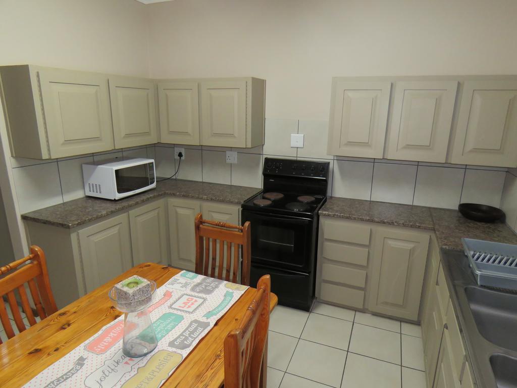 Sandy's Place Guest house Barrydale